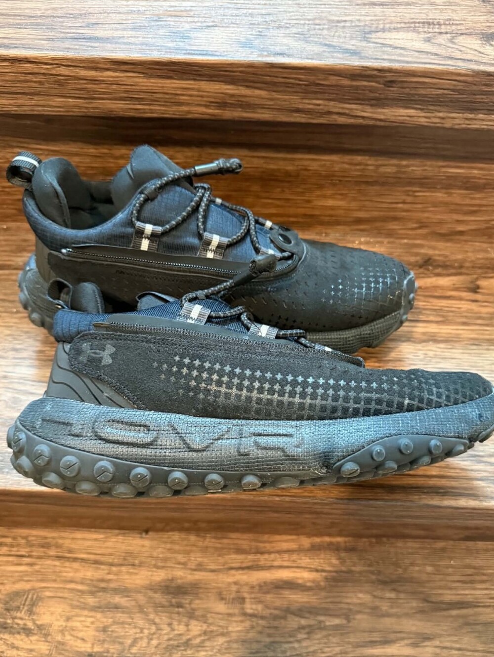 Under Armour Hovr Treaded Sneaker Black Tennis Shoes Mens